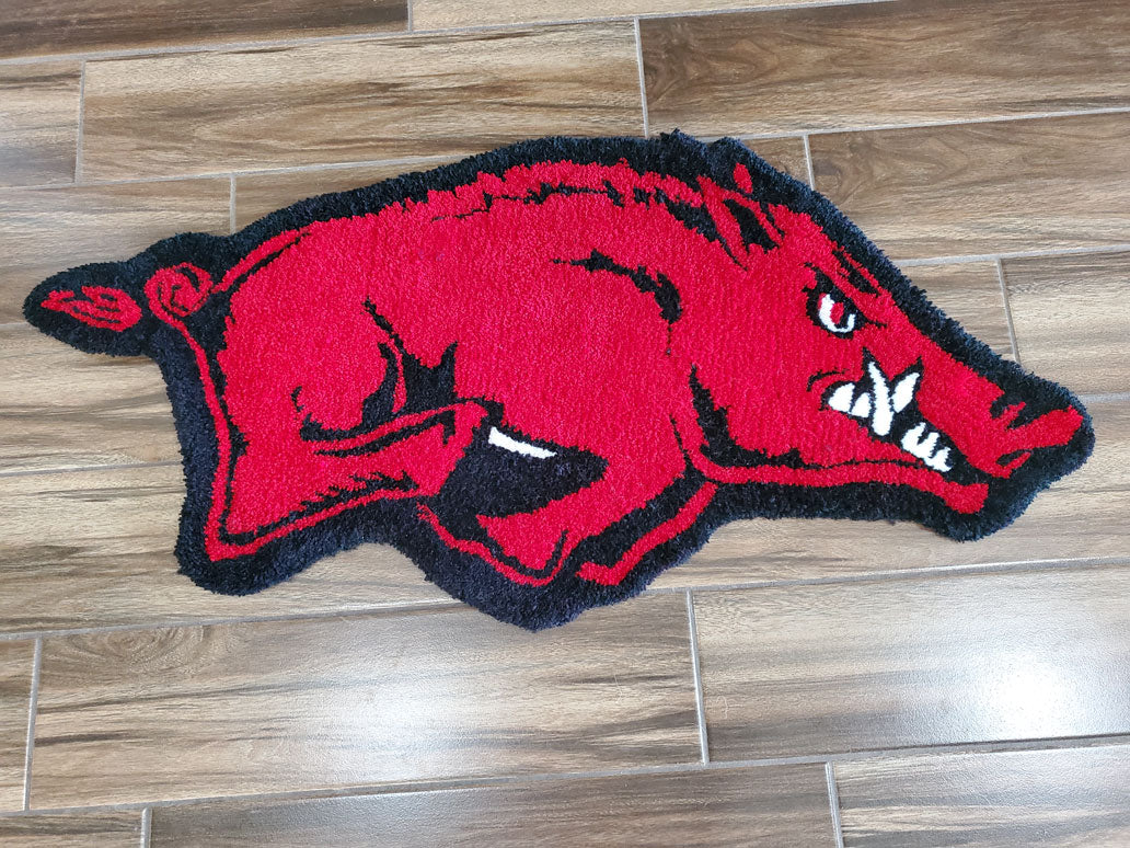 Custom Handmade Tufted Rug – Arkansas Razorbacks Mascot